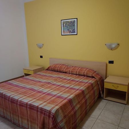 Vida Loca Apartments La Meridiana ペスキエーラ・デル・ガルダ エクステリア 写真